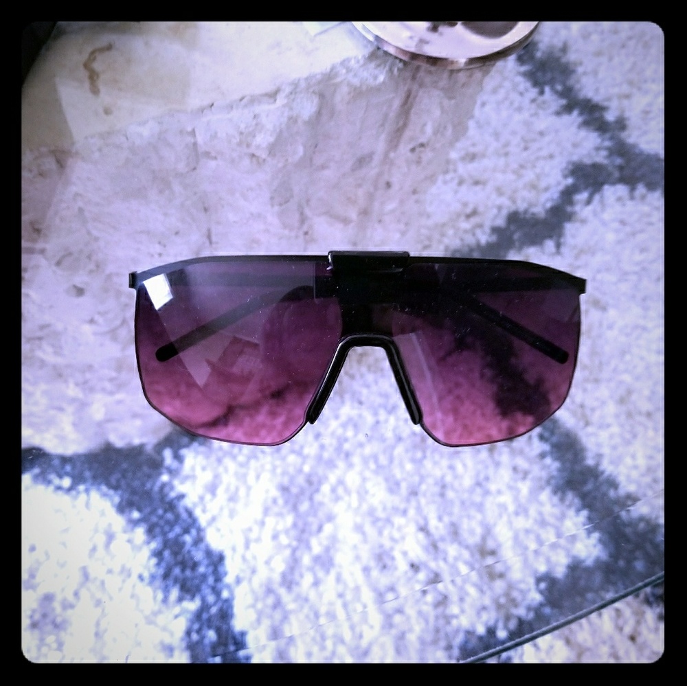 Sporty shades